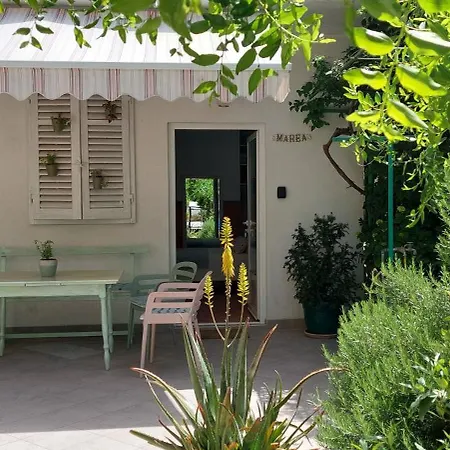 A Charming Oasis In The Heart 2 Апартаменты